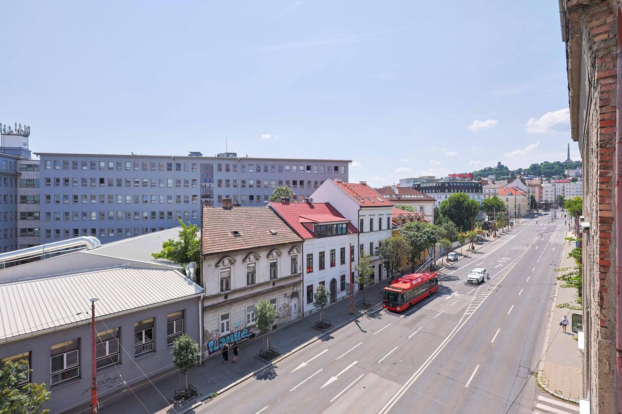 Cozy & Spacious Family Stay Near Train Station Bratislava Exteriér fotografie
