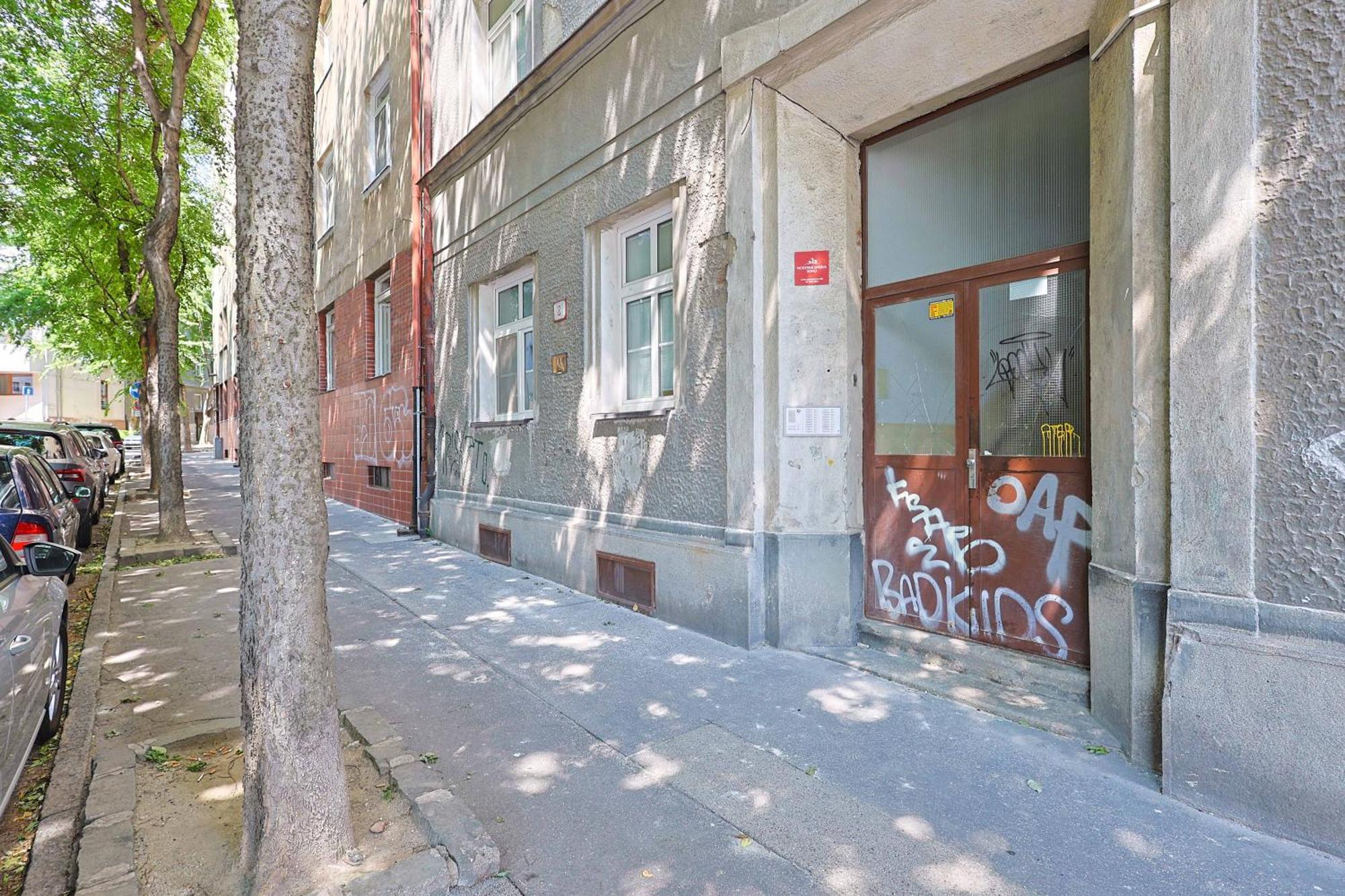 Cozy & Spacious Family Stay Near Train Station Bratislava Exteriér fotografie